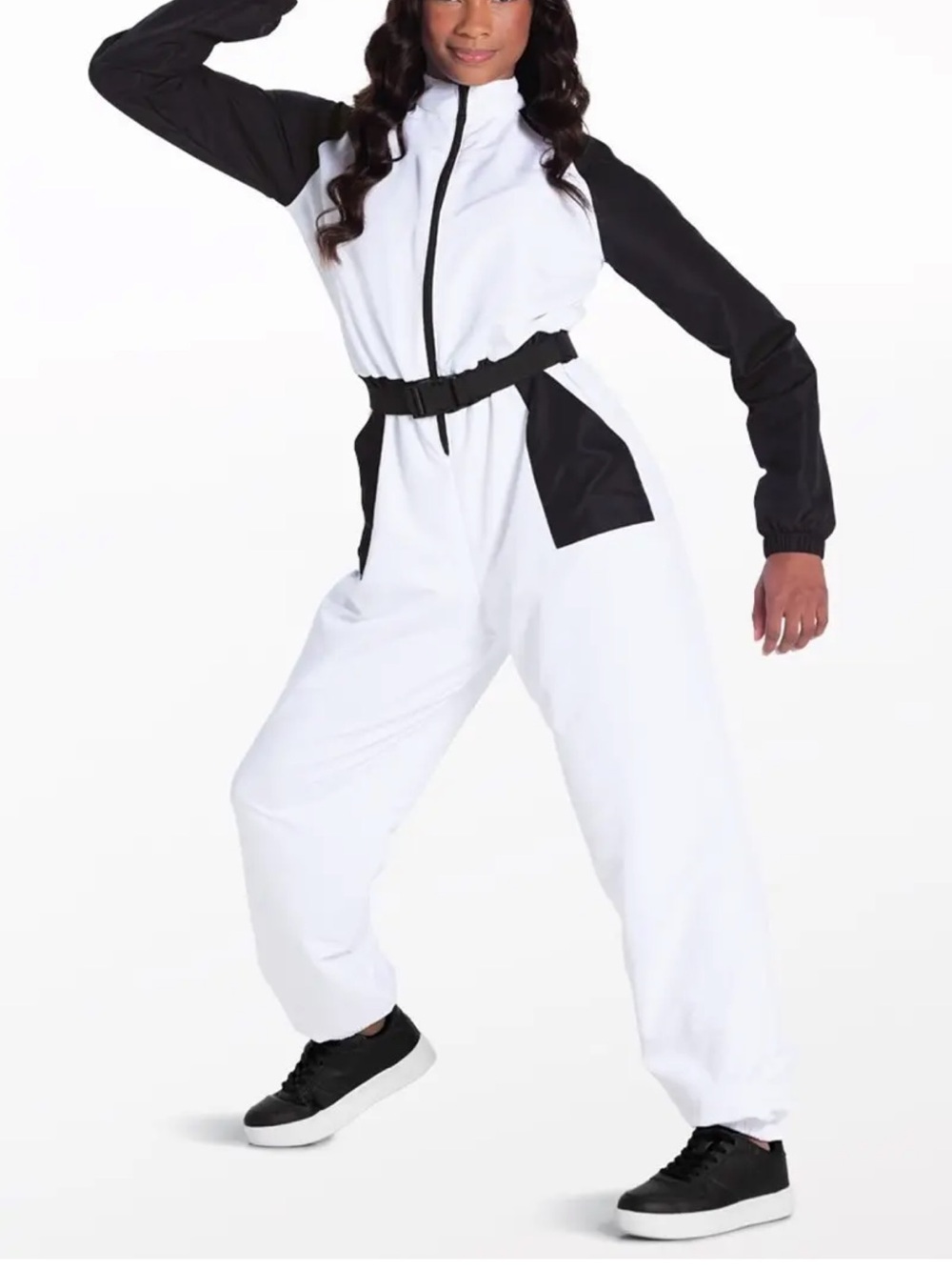 Break Your Heart Weissman 
18734 Women's Black & White Long-Sleeve Jumpsuit
